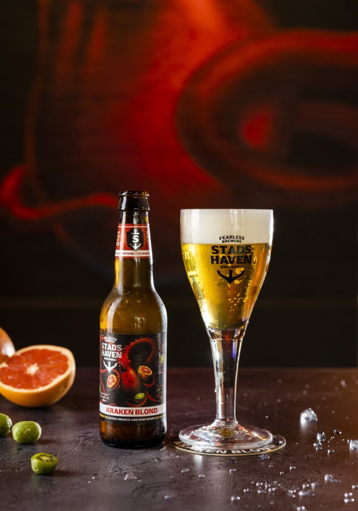 Stadshaven-Brouwerij-Bier-Fles-Piranha-Tripel-Glas